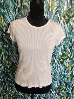 Rowan Elodie Slim Rib Tee In White Size L